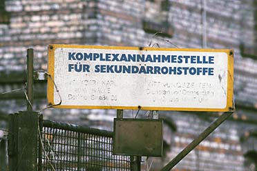 GDR (DDR): Plant collection point for reusable waste materials