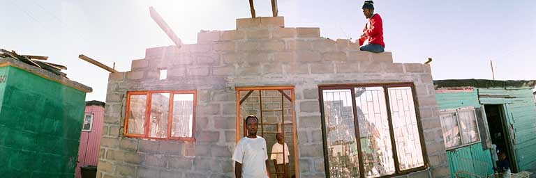 Khayelitsha - Bau eines Steinhauses