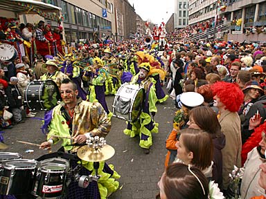 Rosenmontagszug Köln 2003 - Neven-Dumont-Straße
