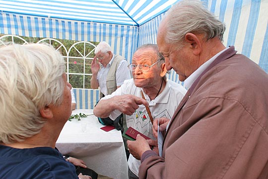 Zum Vergr&ouml;&szlig;ern klicken!